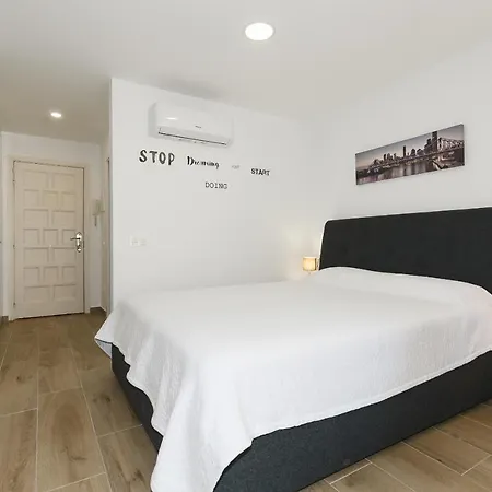 Uhc Alboran Apartments Salou Exterior photo